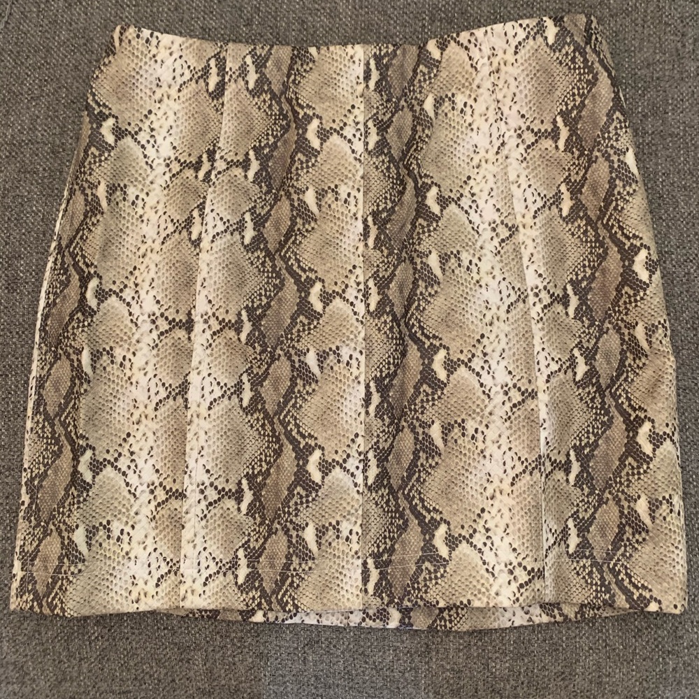 Snakeskin print mini skirt